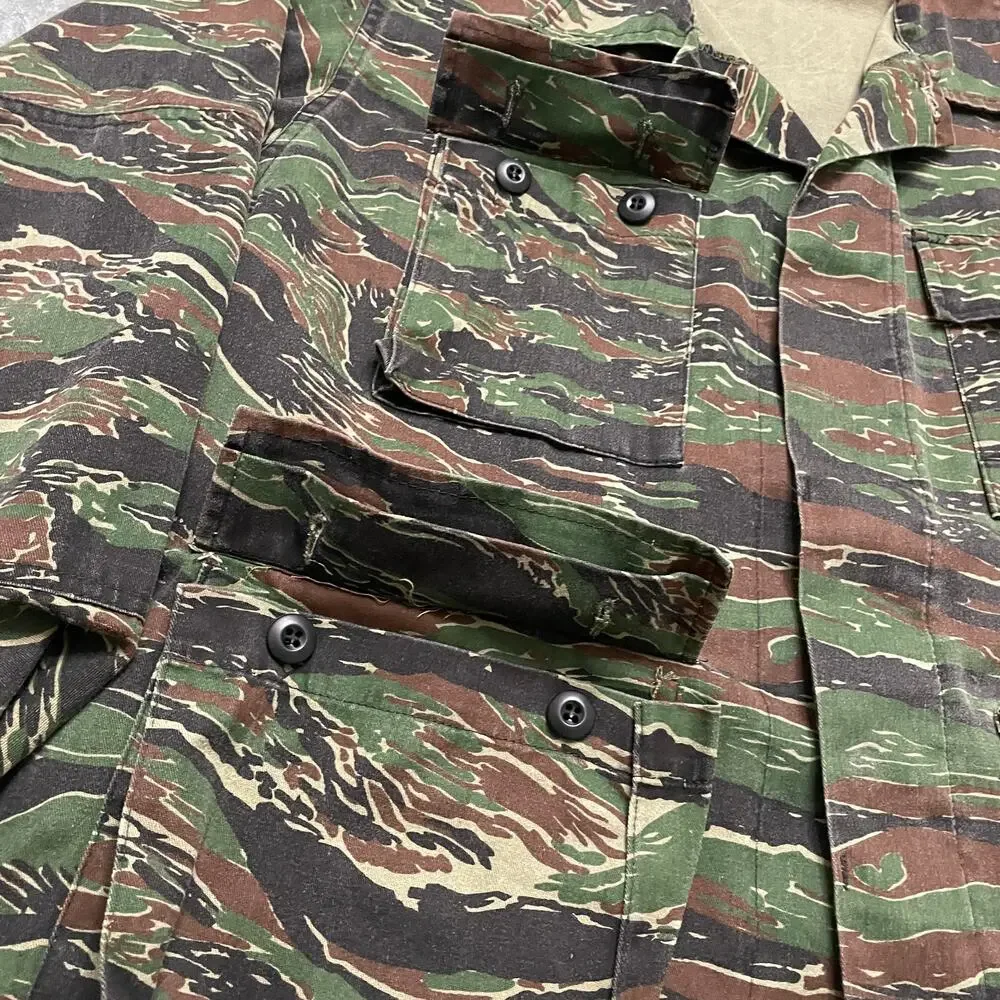 Vintage Cabela's Tiger Stripe Camo Combat Coat Large Military Field Jacket USA